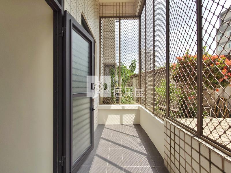 興大南京大廈裝潢三房房屋室內格局與周邊環境