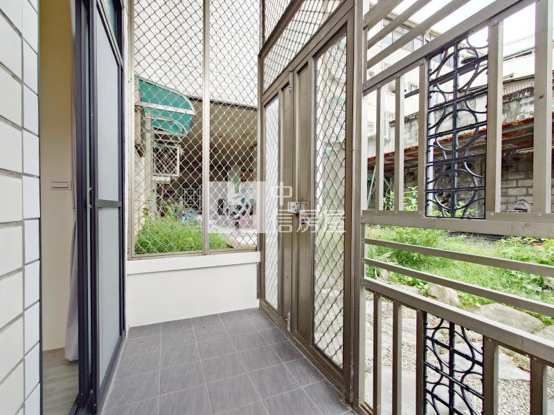 興大南京大廈裝潢三房房屋室內格局與周邊環境