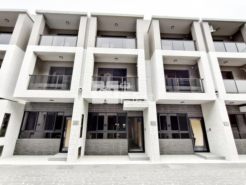 國六旁中原國小朝南新墅房屋室內格局與周邊環境