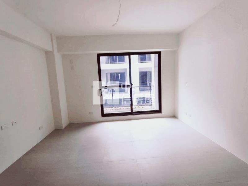 國六旁中原國小朝南新墅房屋室內格局與周邊環境
