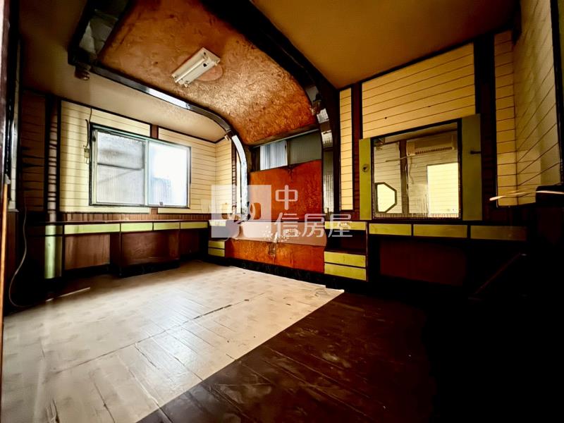 太原綠園道1+2樓孝親透天房屋室內格局與周邊環境