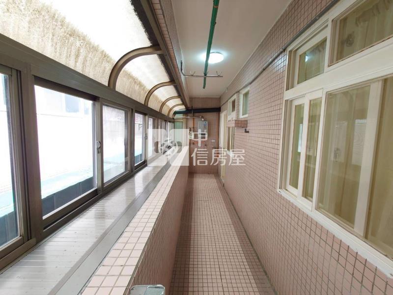 台北比佛利波士頓大3房房屋室內格局與周邊環境