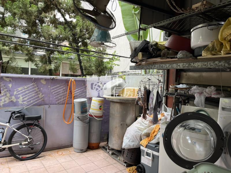 中興大學旁㊣5F電梯透天店面套房房屋室內格局與周邊環境