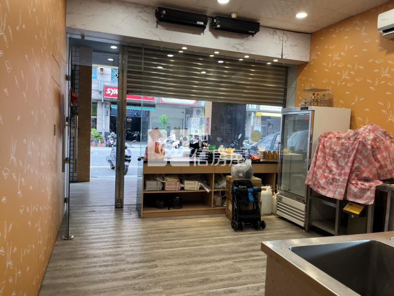 中興大學旁㊣5F電梯透天店面套房房屋室內格局與周邊環境