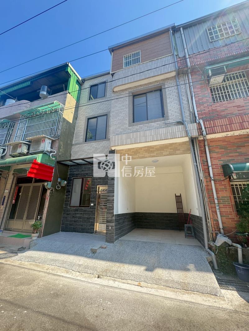 過嶺商圈整新美透天房屋室內格局與周邊環境
