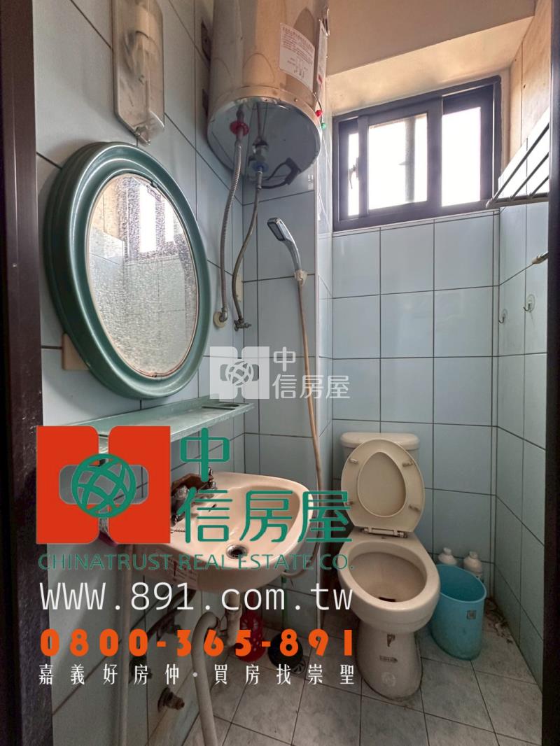 垂楊國小旁輕屋齡收租店面住家房屋室內格局與周邊環境
