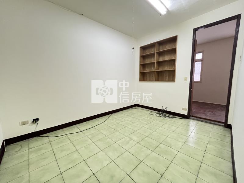 中壢體育園區美透天房屋室內格局與周邊環境