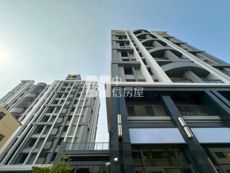 專任!!! 坤悅心里程精裝大兩房平車房屋室內格局與周邊環境