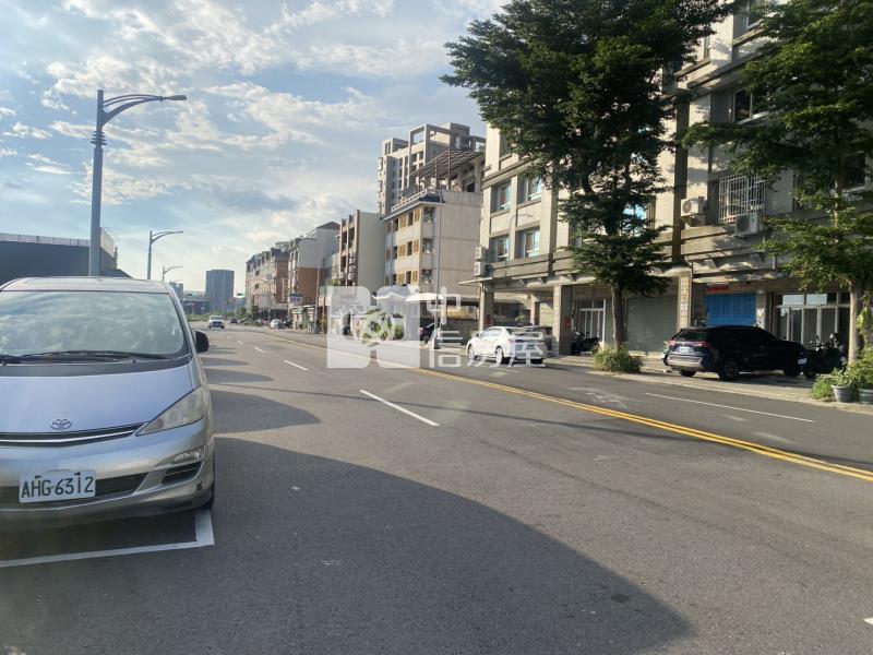單元四1-1臨路建地房屋室內格局與周邊環境