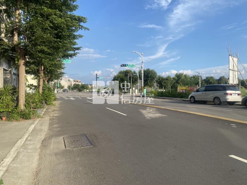 單元四1-1臨路建地房屋室內格局與周邊環境