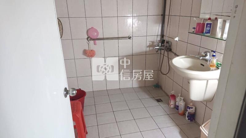 ◆中正路透天店面房屋室內格局與周邊環境