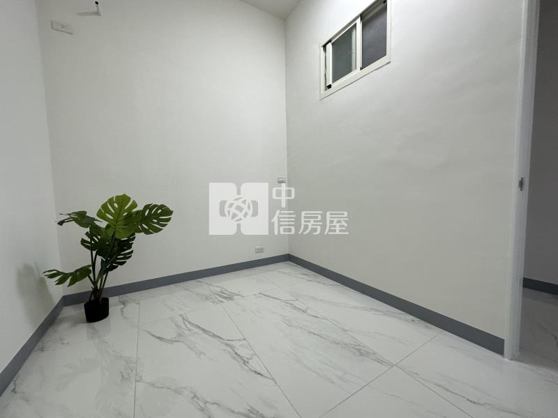 屏東房屋《崇蘭透天》房屋室內格局與周邊環境