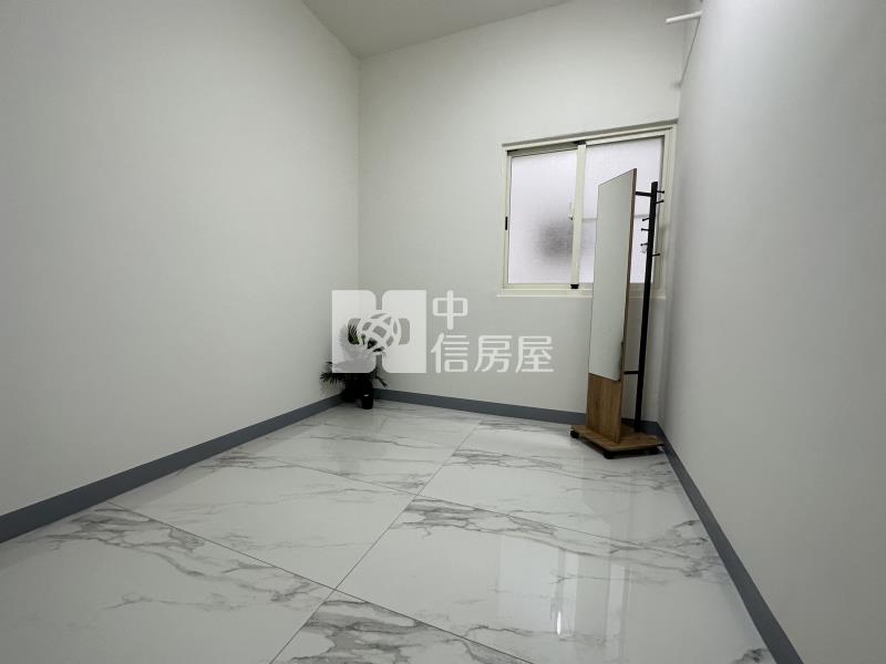 屏東房屋《崇蘭透天》房屋室內格局與周邊環境