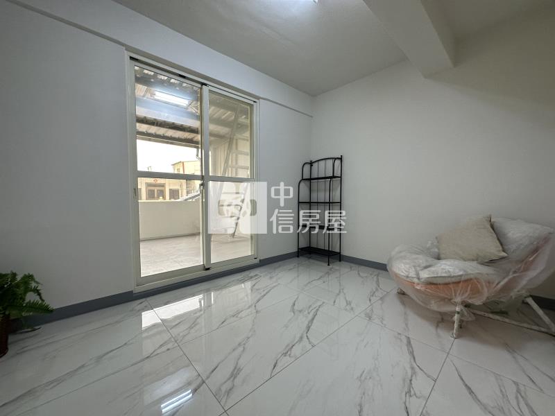 屏東房屋《崇蘭透天》房屋室內格局與周邊環境