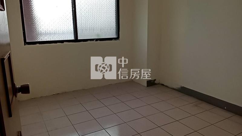 北太平*名盧貴族電梯華廈*四房.三面採光.歡迎參觀房屋室內格局與周邊環境