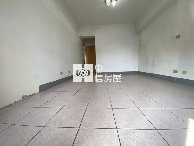 北太平*名盧貴族電梯華廈*四房.三面採光.歡迎參觀房屋室內格局與周邊環境