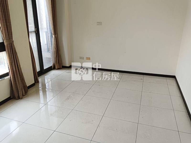 【奔馳】觀音工業區鼎藏大觀透天房屋室內格局與周邊環境