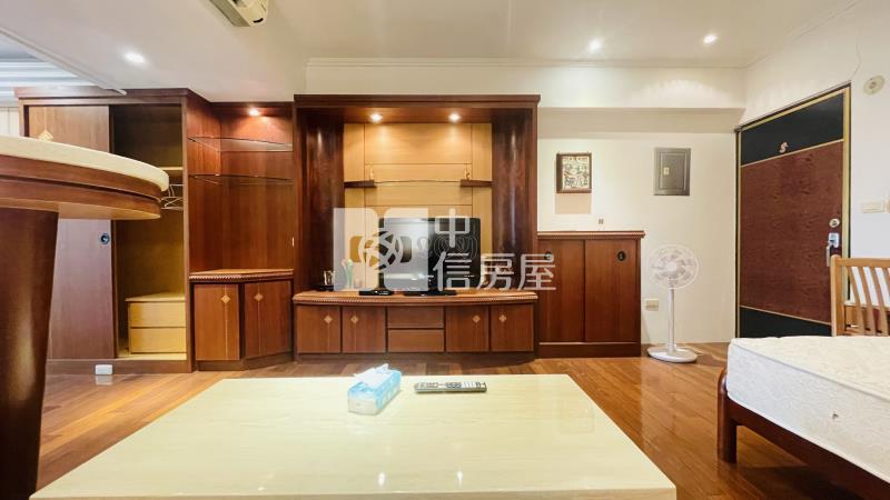 稀有釋出超大湯池雅緻湯屋房屋室內格局與周邊環境