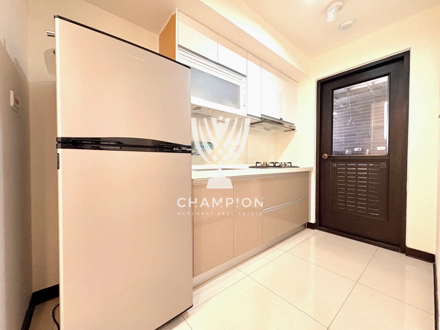 【冠軍】信義之心精緻2房車房屋室內格局與周邊環境