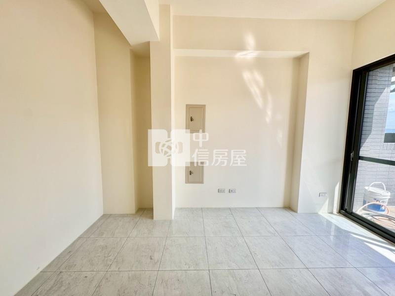 烏日全新臨路別墅房屋室內格局與周邊環境