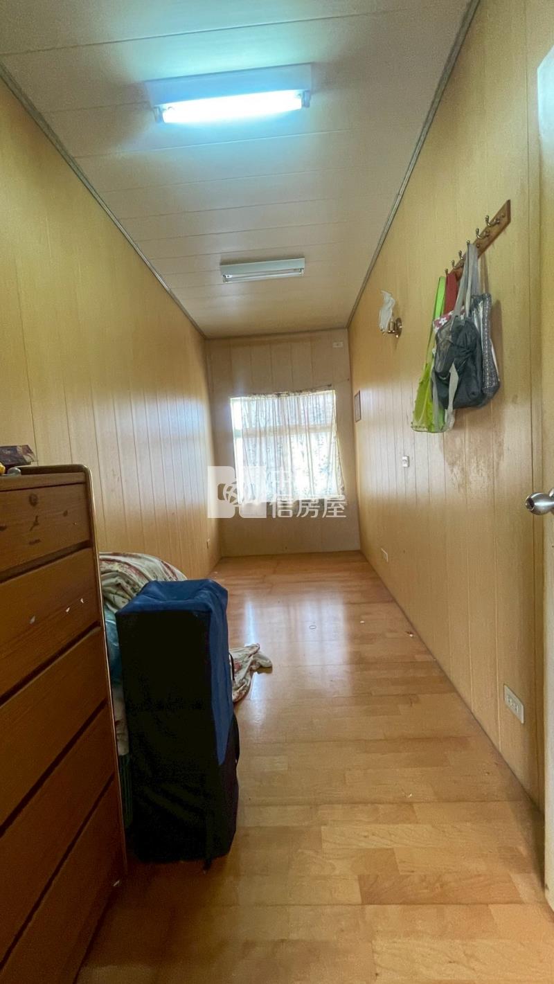 C1-42近學區巷內透天(專任)房屋室內格局與周邊環境
