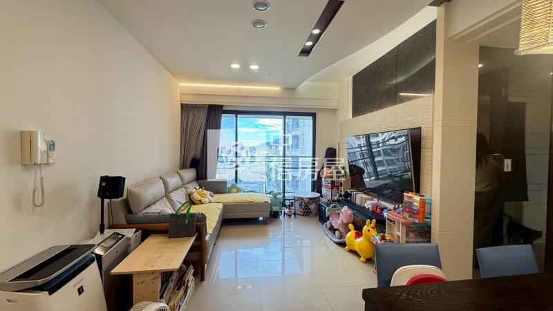 三月花見高樓層視野戶三房平車房屋室內格局與周邊環境