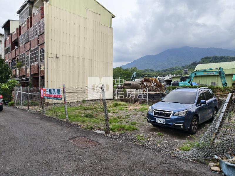 集集面寬都內建地房屋室內格局與周邊環境