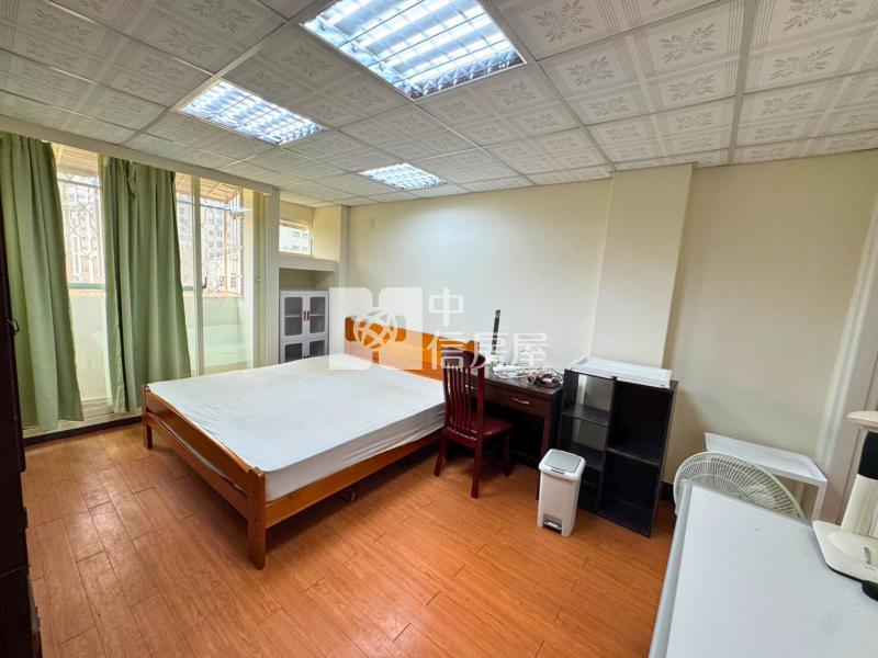 中醫旁面公園電梯大四房房屋室內格局與周邊環境