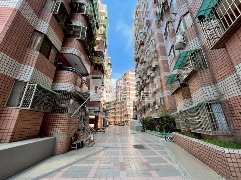 商圈精緻住家房屋室內格局與周邊環境