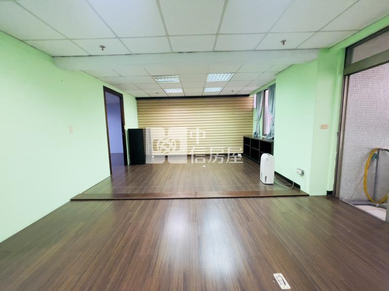 新聯合國4房雙平車房屋室內格局與周邊環境