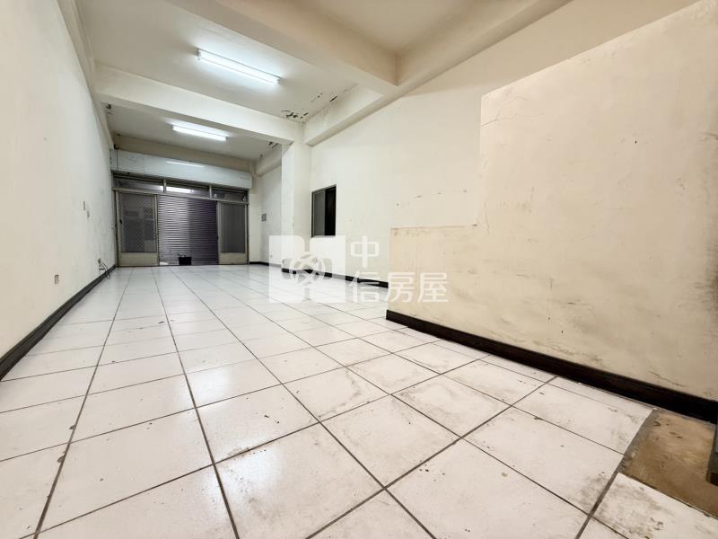 西區教育大學|十米活路|八米面寬雙店面房屋室內格局與周邊環境