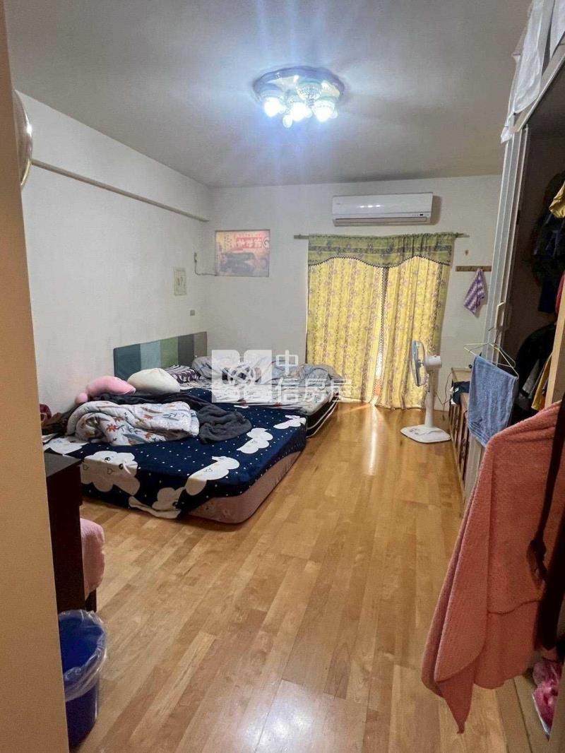 八德瑞聯社區前院停車美別墅房屋室內格局與周邊環境