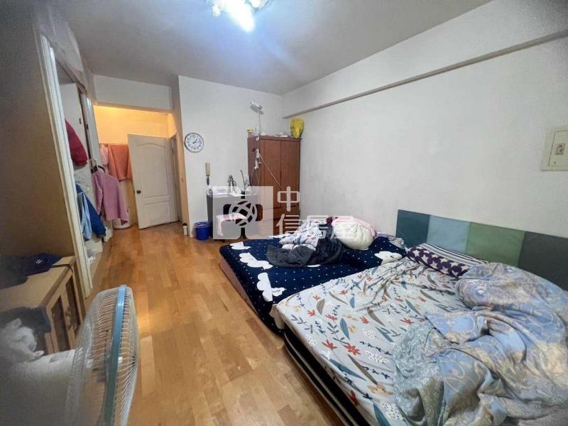 八德瑞聯社區前院停車美別墅房屋室內格局與周邊環境