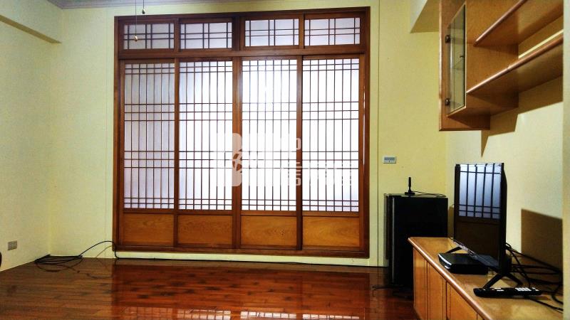 火車站商圈和風渡假養生湯屋房屋室內格局與周邊環境