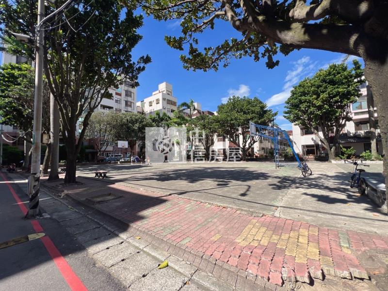 鄰近大園喜來登酒店美透天房屋室內格局與周邊環境