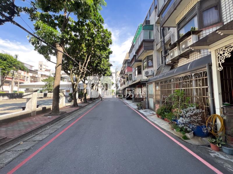 鄰近大園喜來登酒店美透天房屋室內格局與周邊環境