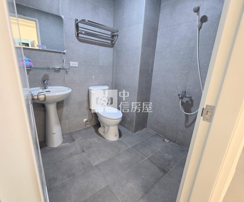 大里元百天廈美二房房屋室內格局與周邊環境