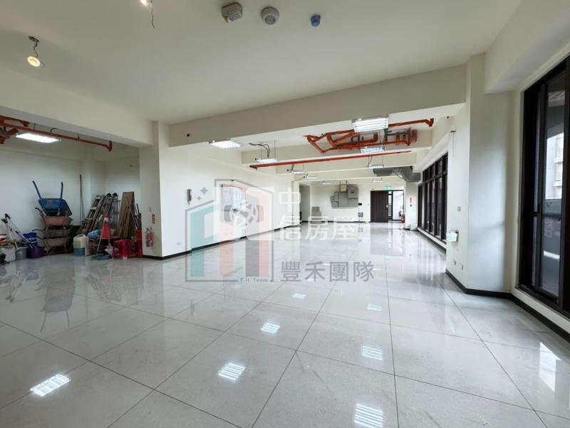 【豐禾】中壢市心電梯二樓金店面房屋室內格局與周邊環境
