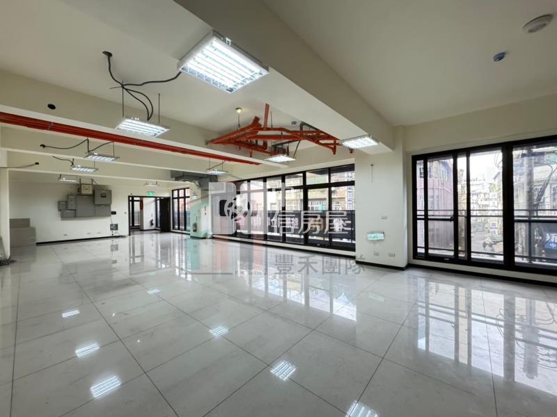 【豐禾】中壢市心電梯二樓金店面房屋室內格局與周邊環境