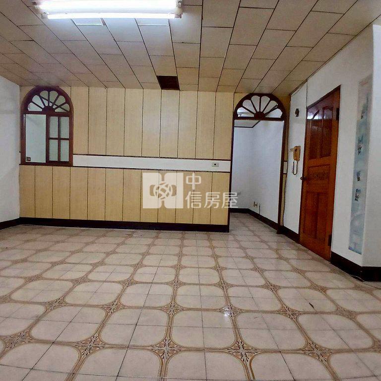 近桃園夜市/藝文特區 愛國街公寓(中信卓越團隊)房屋室內格局與周邊環境