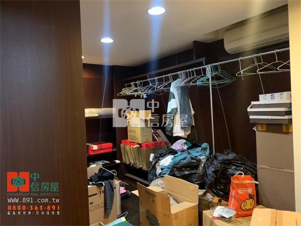 大溪交流道旁四房平面車位景觀大樓房屋室內格局與周邊環境