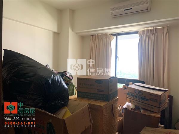 大溪交流道旁四房平面車位景觀大樓房屋室內格局與周邊環境