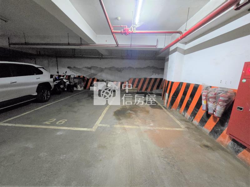 大里元百天廈2房平車房屋室內格局與周邊環境