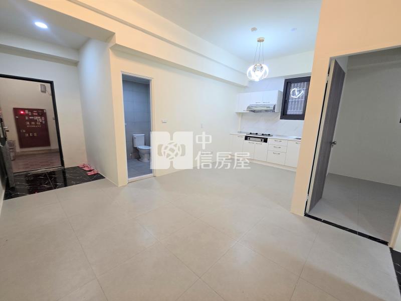 大里元百天廈2房平車房屋室內格局與周邊環境