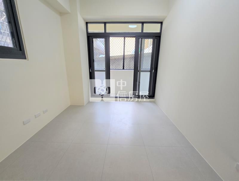 大里元百天廈2房平車房屋室內格局與周邊環境