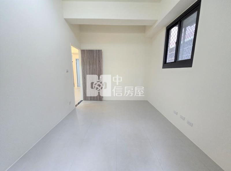 大里元百天廈2房平車房屋室內格局與周邊環境