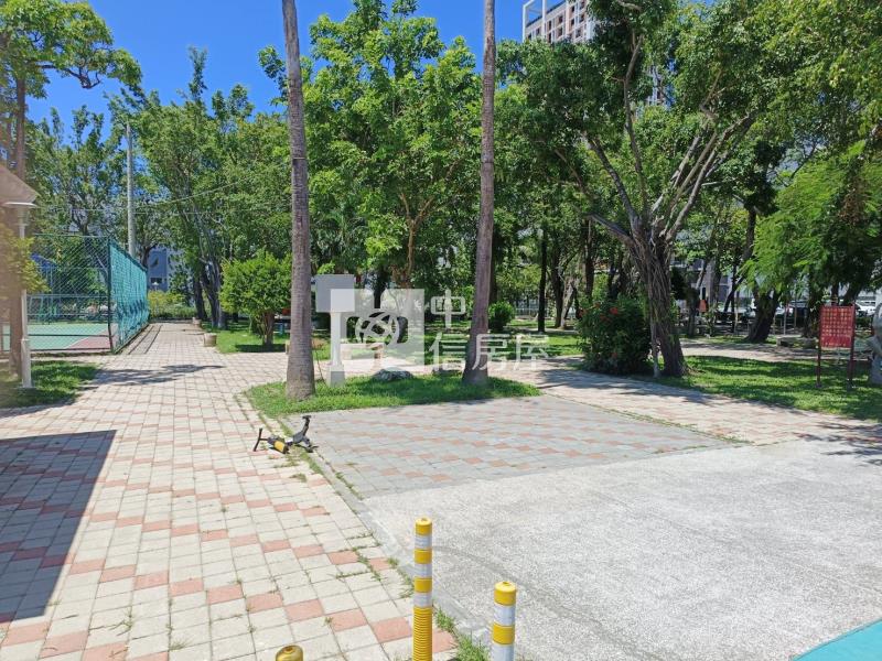 湖美面公園有整理增建獨院車墅房屋室內格局與周邊環境