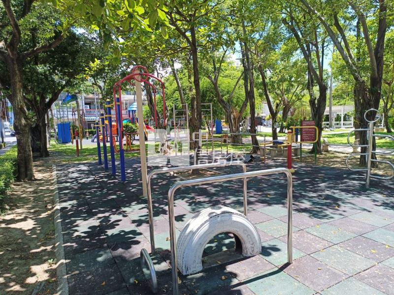 湖美面公園有整理增建獨院車墅房屋室內格局與周邊環境