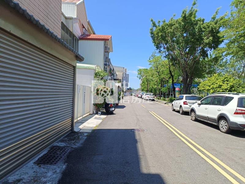 湖美面公園有整理增建獨院車墅房屋室內格局與周邊環境