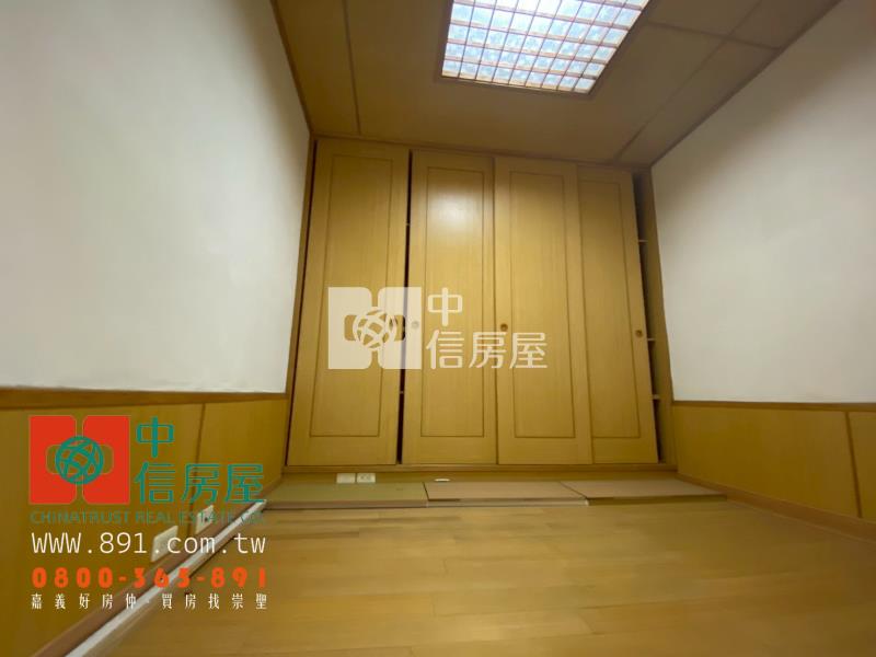 民雄埤角秀林國小旁車庫別墅房屋室內格局與周邊環境
